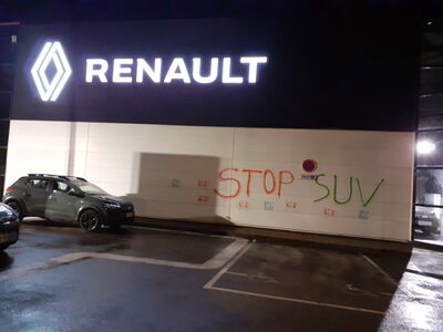 ACTION CONTRE RENAULT  HALTE À SA SUV-ISATION DU MONDE