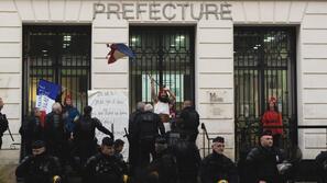 Démocratie verrouillée