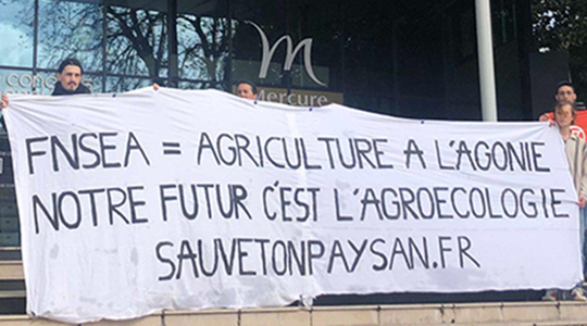 Changement de direction à la FNSEA : vers une agriculture toujours plus industrielle