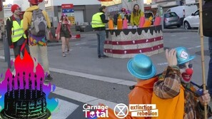 XR Grenoble fête les 100 ans de TOTAL !