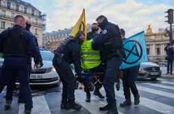 tribune - justice, police : contre les activistes, le nouveau visage de l'écologie à la française